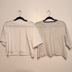 Casual White and Gray Short Sleeve Cropped Tees